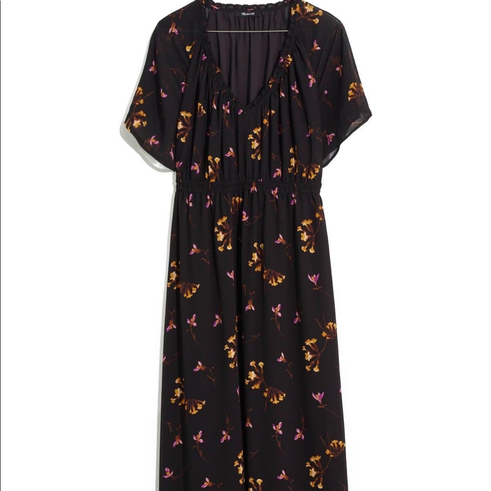 Women's Black Georgette V-neck Dolman-sleeve dress - small